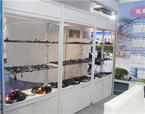 Group photo of the exhibition on August 2020 (16-18)