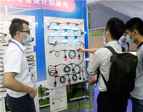 Group photo of the exhibition on August 2020 (16-18)